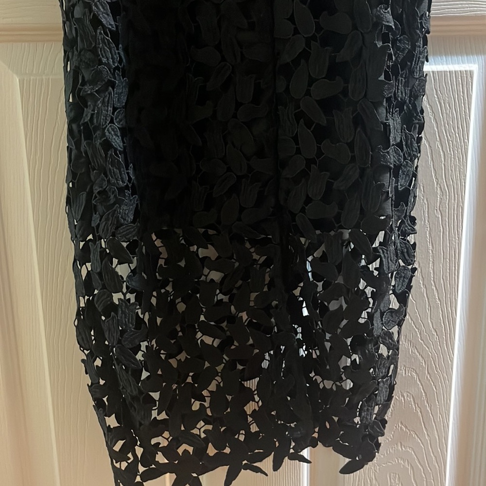 Black formal dress - Picture 4 of 4